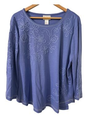 Alfred Dunner 1X Periwinkle Blue Floral Appliqué Rhinestone Top Plus Size